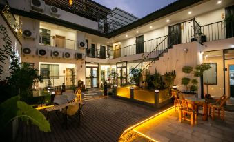 Liangyi Hostel by Luoyang’s Liren Alley