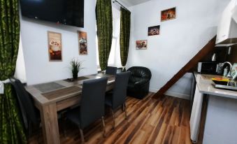 Lorf Hostel&Coffee