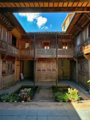 Lanfeng Daguan Garden (Longtan Ancient Town Store)