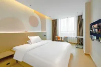 Qidian Zhixuan Hotel (Jianji Shopping Center)