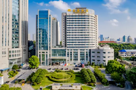 Anhui Hotel Отели рядом с достопримечательностью «Xi Mountain Sceneic Area»