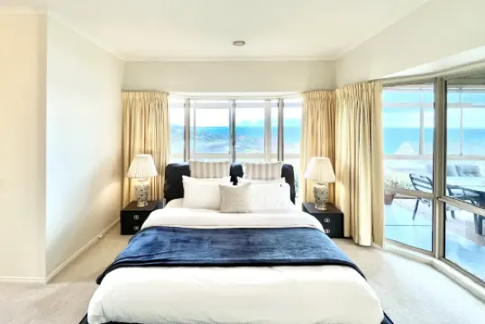 Ocean View Holiday Home Near Beach in Mount Martha