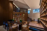 Ningbo Taolu SCHOLARS Hotel (Dongqian Lake)