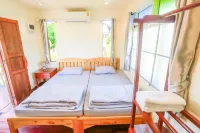 Suan Doctor Hotels in Phrao