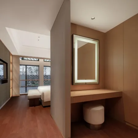 PARK CENTRAL HOTEL