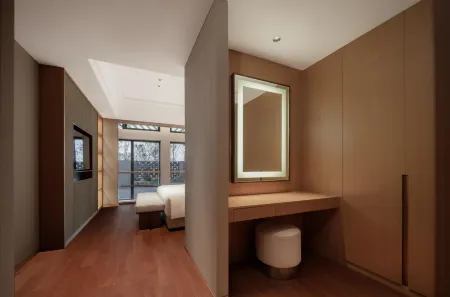 PARK CENTRAL HOTEL Отели рядом с достопримечательностью «Anhui Hefei Mechanical And Electrical Technician College (New Campus)»