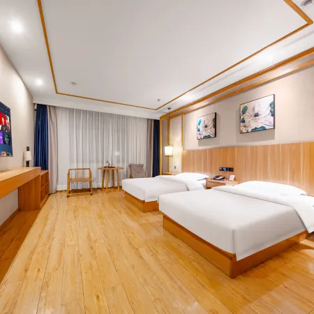 Yueju Hotel (Xinyang High-speed Railway East Station Daxin Plaza)