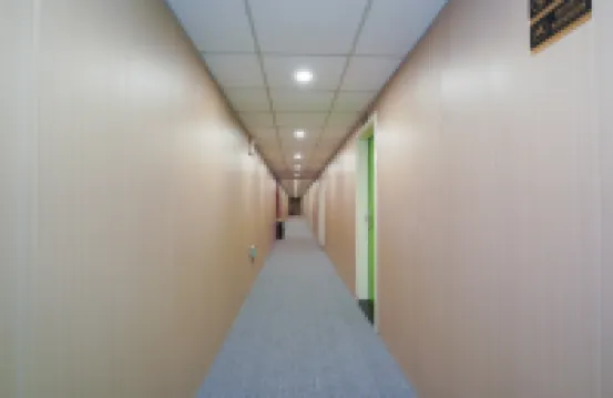 Nuoyi Hotel (Xiamen Lianhua Intersection Subway Station)