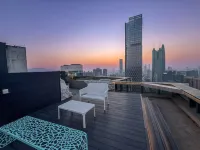 深セン丨天台一號·Skyline·設計民宿(羅湖口岸國貿地下鉄駅）