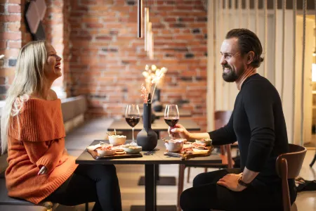 The Folks Hotel Konepaja Отели рядом с достопримечательностью «Кафедральный собор Хельсинки»