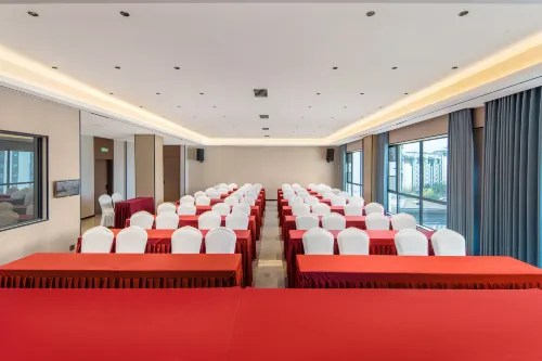 宜春山水居溫泉假日飯店(溫湯明月千古情店) 商務設施 Photos