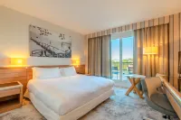 Holiday Inn Nice - Saint Laurent Du Var Hotels in Сен-Лоран-дю-Вар