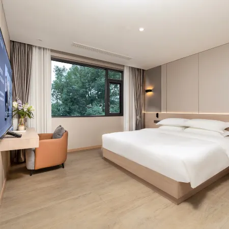 Qin Luxe Qinglefu Courtyard Hotel (High Speed Railway Station Jiaxing Road Food Street) Hotels in Leshan