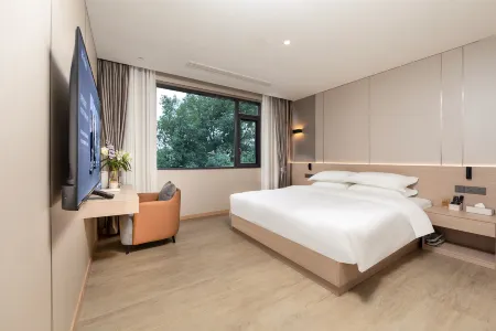 Qinglefu Hotel (Jiaxing Road Food Street Branch at High Speed Railway Station)