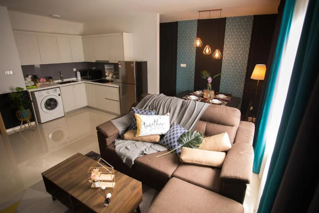 Suasana Suites By The One - Woodlands