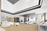Fenghuang Yinhe Hotel (Fenghuang Ancient Town Branch)