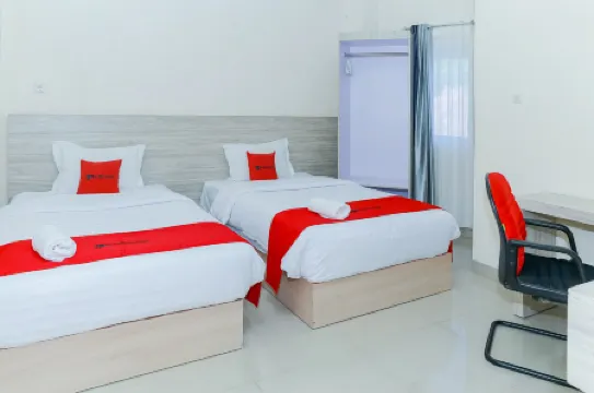RedDoorz Plus @ GNG Hotel El Tari Airport Kupang