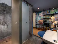 水明漾維瓦達詩飯店 佩提腾格区附近的飯店
