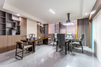 Junyue Hotel (Jinxian Wuyue Plaza) - parkir