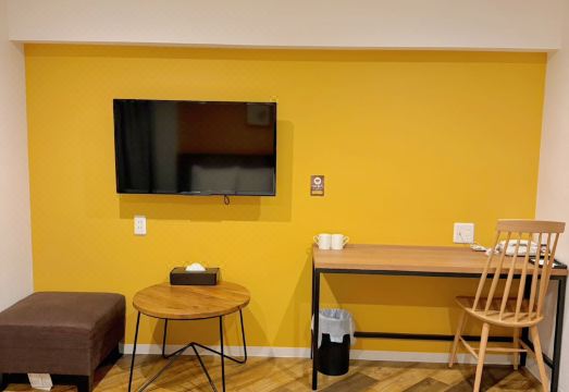 Hotel replace namba osaka의 넓은 객실 내부 예시