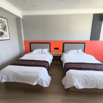 Erenhot Jingtai Hotel
