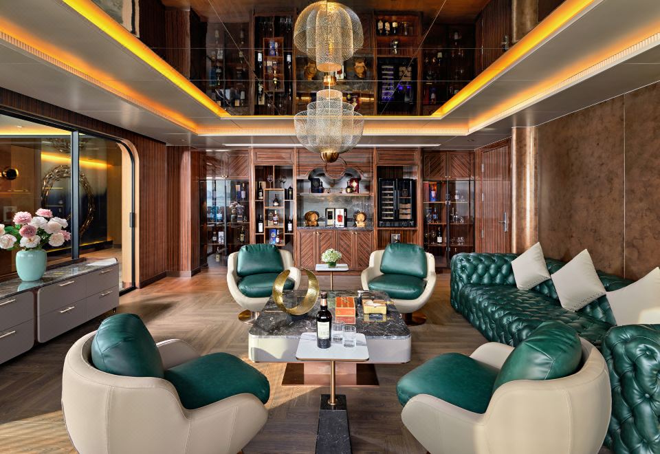 그랜드 파이오니어스 하롱 베이 크루즈 2