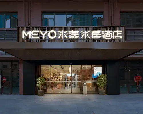 Me Young Me House Hotels near Wang Cheng