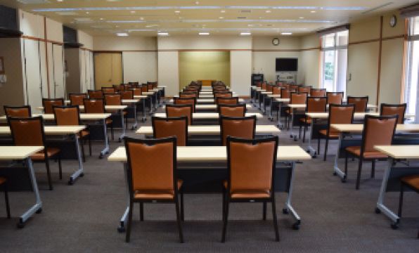 2. 카메노이 호텔 ..