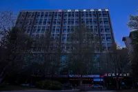 Yingbingmeiju Hotel Hotels near Zhengzhou Maozhuang Agricultural Products Wholesale Market