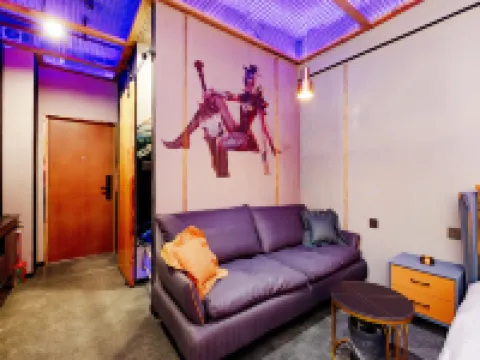 Luoyang T1 E-sports apartment