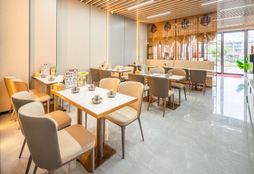 라방 호텔 룸 사진