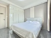 Yunshu Homestay (Silk Road Light Railway Station)