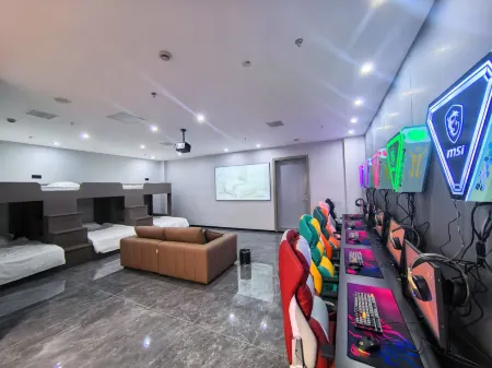 Suqian Fashion E-sports Hotel (Huaihai Technical College)
