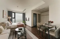 VIETHOME PREMIER - Masteri West Heights Các khách sạn gần Công Ty TNHH Sản Xuất Thương Mại Đặng Hoàng Phát