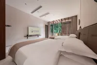 Qinglong Township, Longge Village, Hongcun Group, Qinglong Dispatch 150 meters to the southeast Hotels in Ningguo