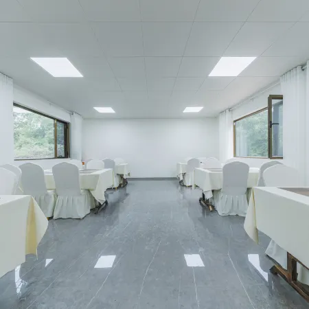Nalati Xueling Mijing Hotel