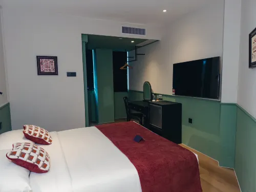 Legacy Hill Hotel