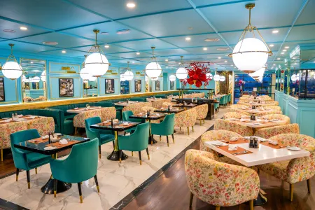 The RIYAZ Lavanya Langkawi Отели рядом с достопримечательностью «Paramotor Langkawi Gliders»