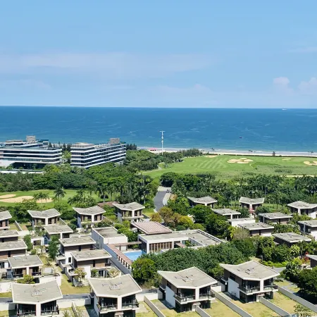 Huanhai Holiday Apartment (Yangjiang Hailing Island Poly Yintan Branch)