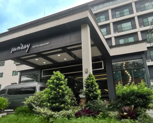 Sunday Hevea Hotel and Resort Hotel berhampiran Jalan Fields