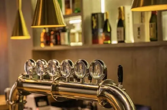 HÉONIC HOTEL & SUITES - Exclusive 2-3 Bedroom Family Suites+Curated Itineraries+Cat Coffee Photos