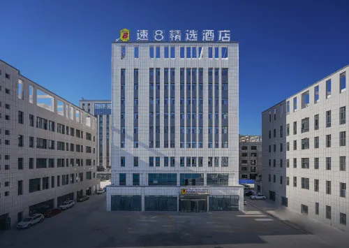 Super 8 Select Hotel - spa