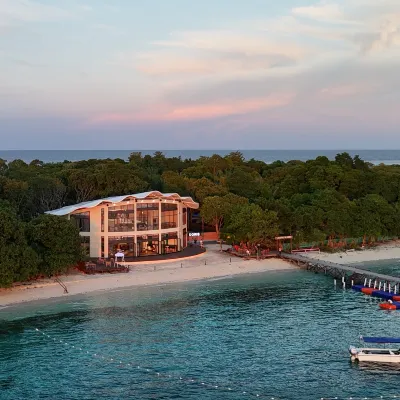 DORIS MATAKING RESORT ティンバ・ティンバ島周辺のホテル