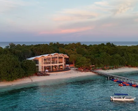 DORIS MATAKING RESORT マタキング島のホテル