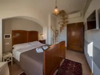 Liersena Sea View Mini Villa with AC Hotels in Manarola