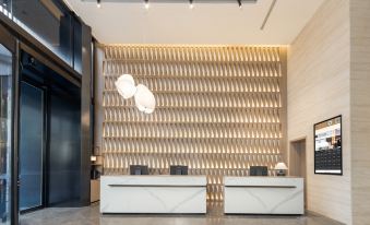 Atour Hotel, Biyun Road, Jushan Square, Xingyi City