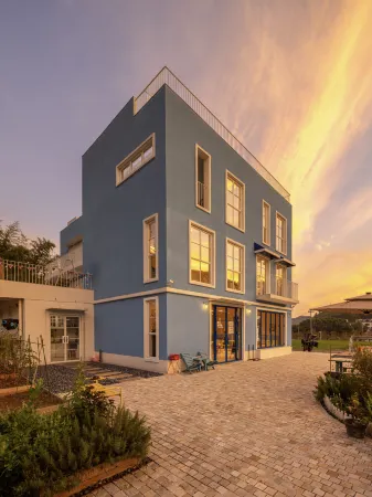 Blue House Country Lodge Отели рядом с достопримечательностью «Anji Yaojia Courtyard»