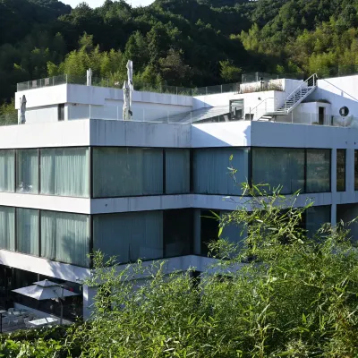 Liyangtian Luxury Wild Vacation Apartment 巌頭古村周辺のホテル