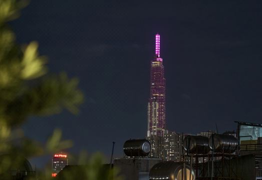 Secret Garden Hotel의 편안한 정원 공간