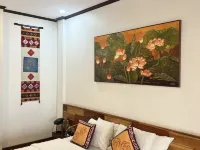 Queen's House Hotels near Luang Prabang morning market